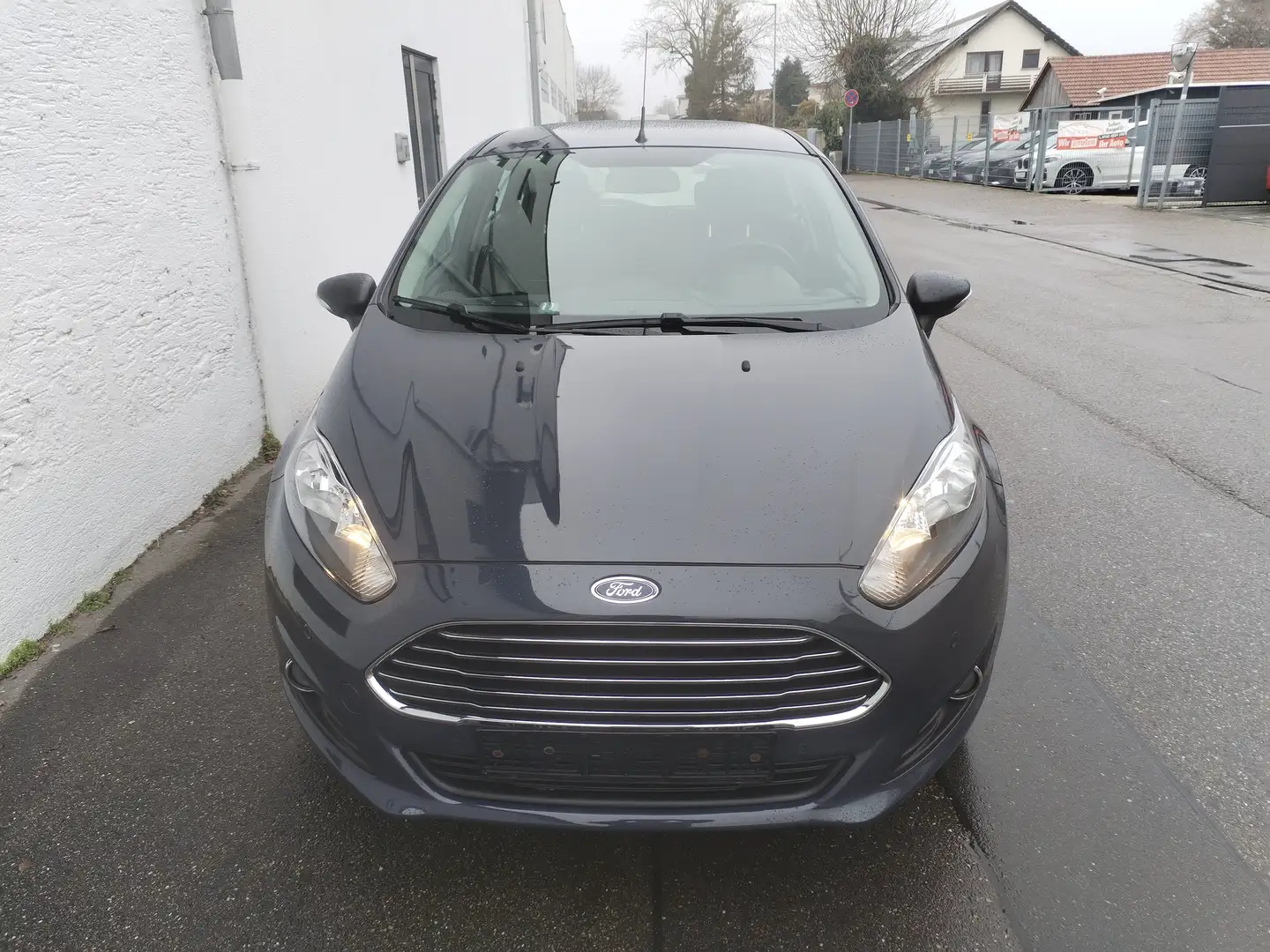 Ford Fiesta Edition Klima Start Stop PDC Berganfahrhilfe Grau - 2