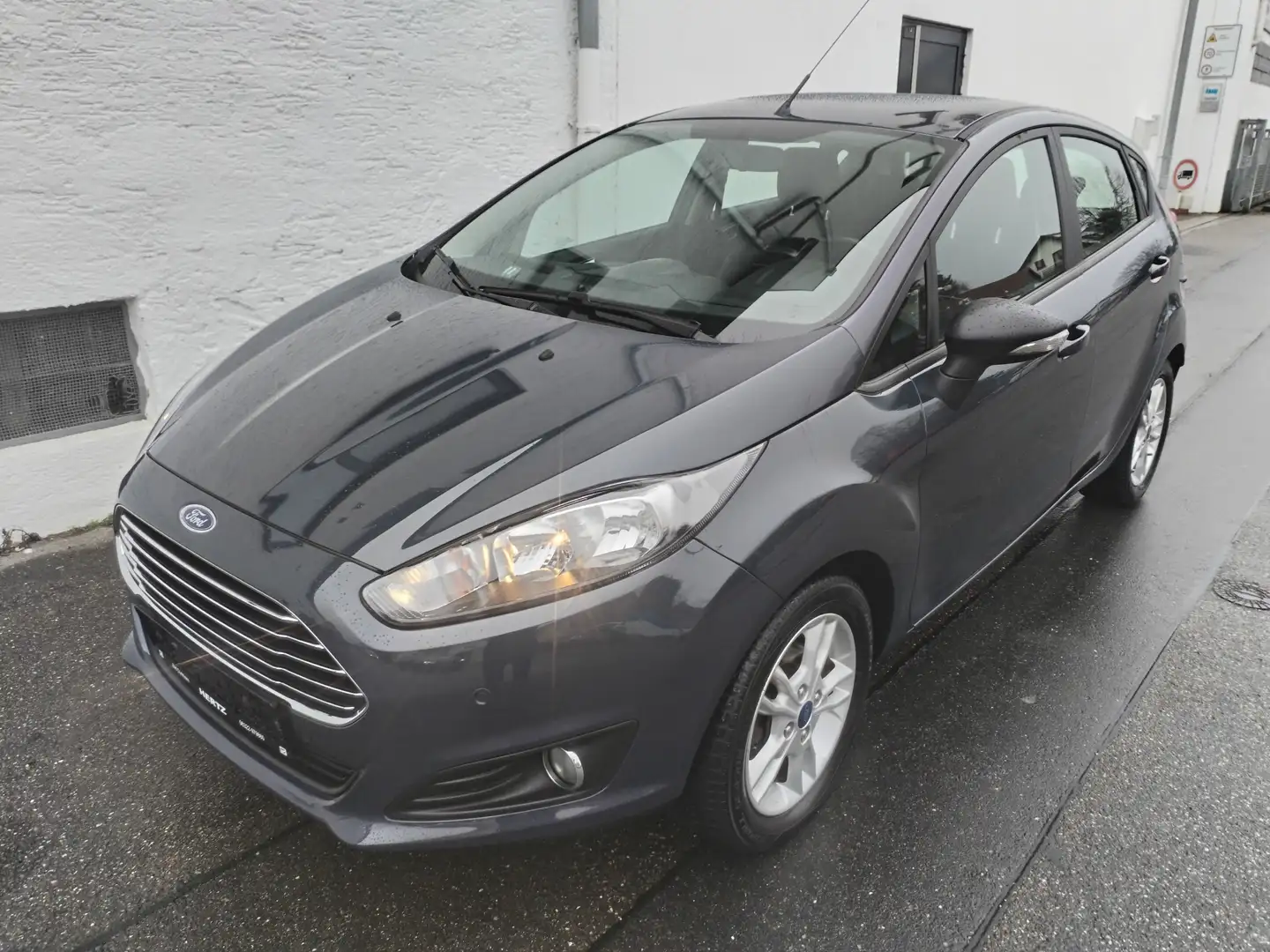 Ford Fiesta Edition Klima Start Stop PDC Berganfahrhilfe Grau - 1