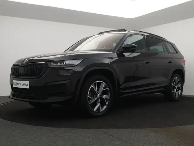 Skoda Kodiaq Kodiaq Sportline 1.5TSI 150PK *AUTOMAAT*7 ZITPLAATSEN*PANODAK*TREKHAAK*LEDER*ALCANTARA*SPORTZETELS*C