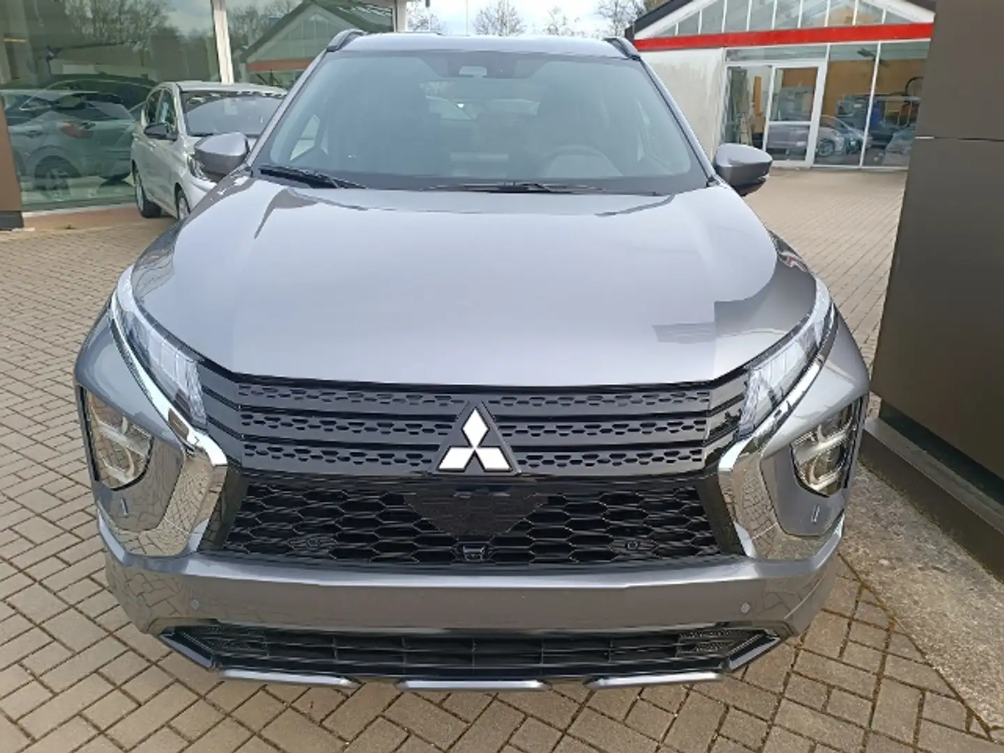 Mitsubishi Eclipse Cross Plug-in Hybrid PLUS mit Select -P Grau - 2