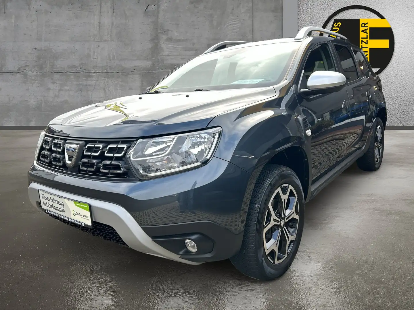 Dacia Duster Prestige Grau - 1