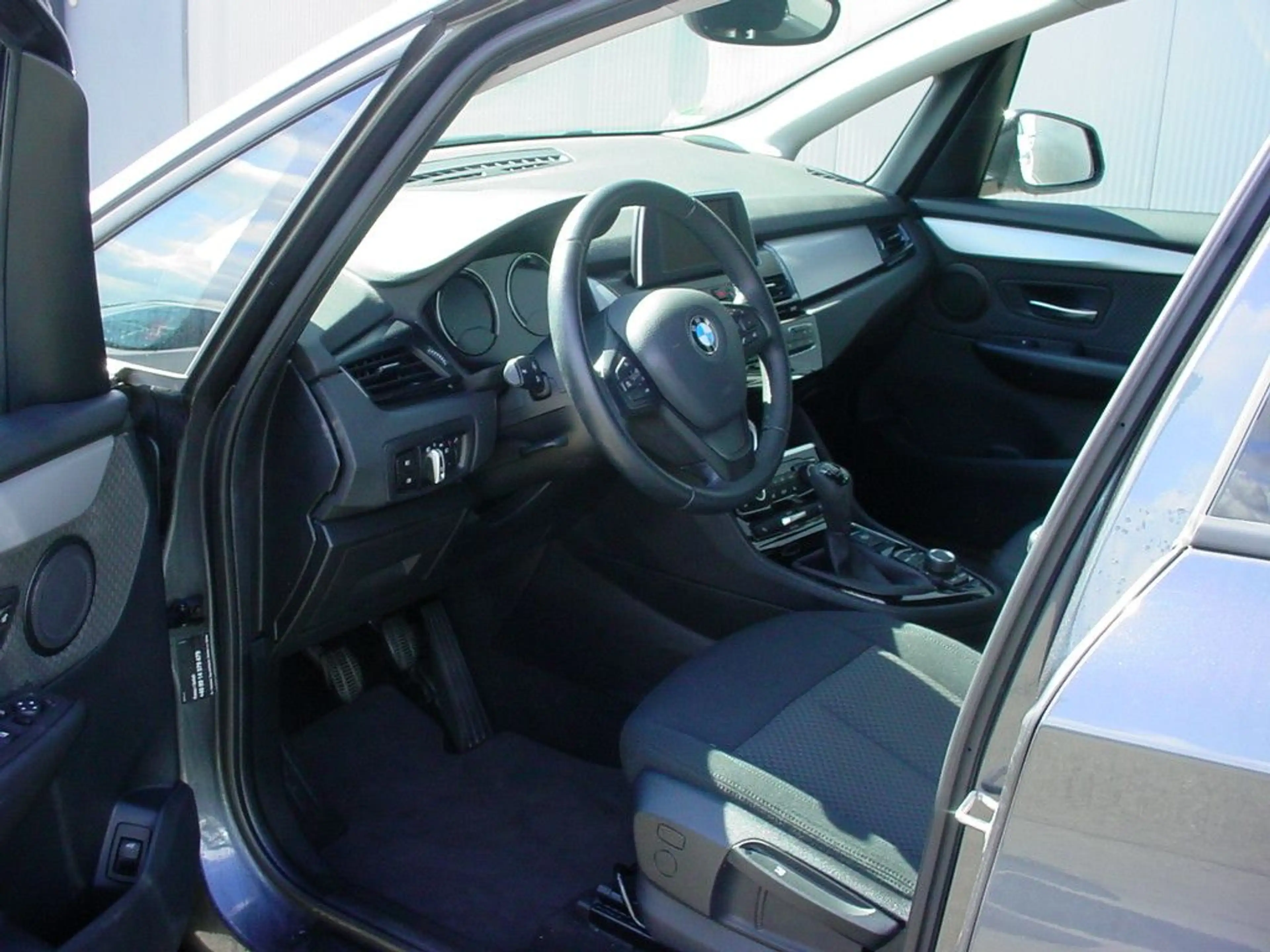 BMW 216 *PDC*LED*DAB* — photo 8
