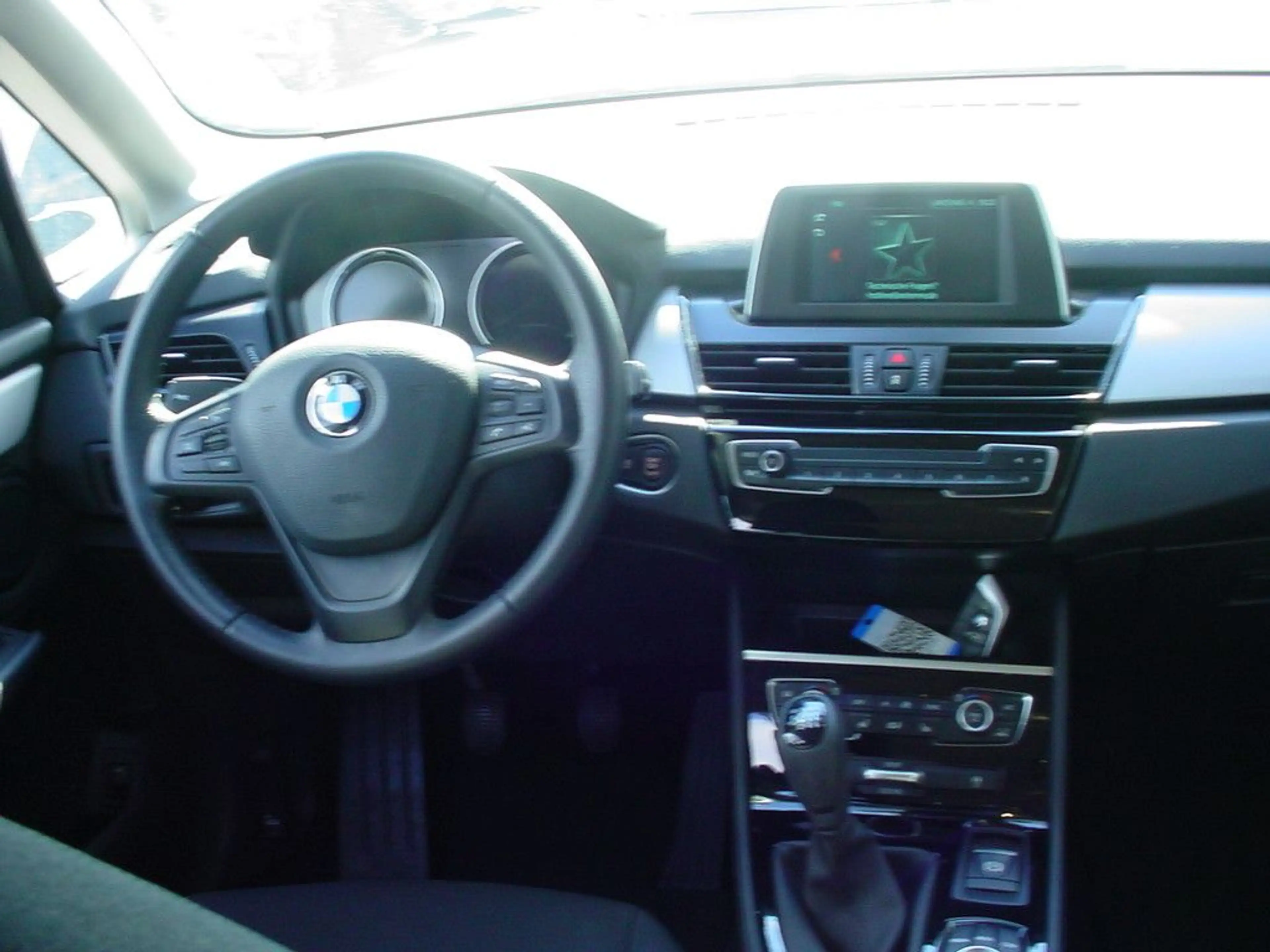 BMW 216 *PDC*LED*DAB* — photo 2
