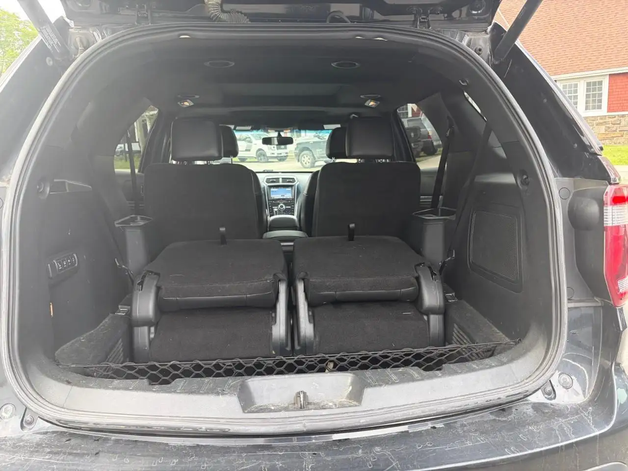 Ford Explorer photo Ford Explorer
