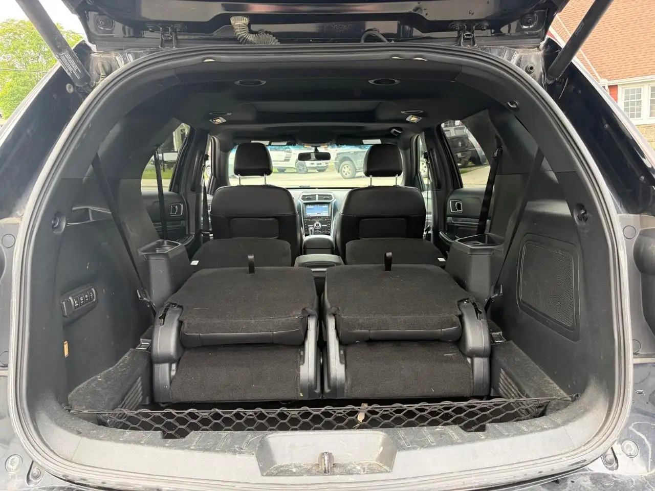 Ford Explorer photo Ford Explorer