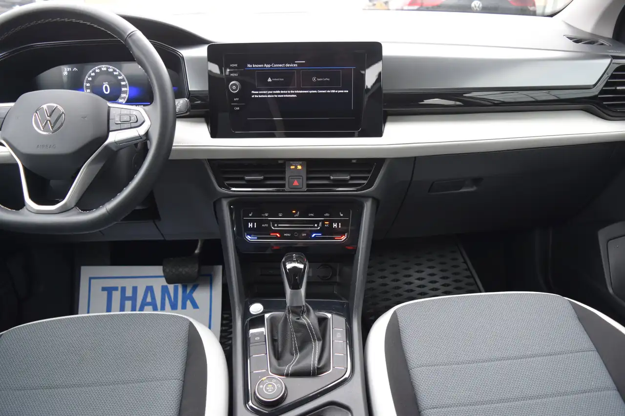 Volkswagen Taos снимка Volkswagen Taos