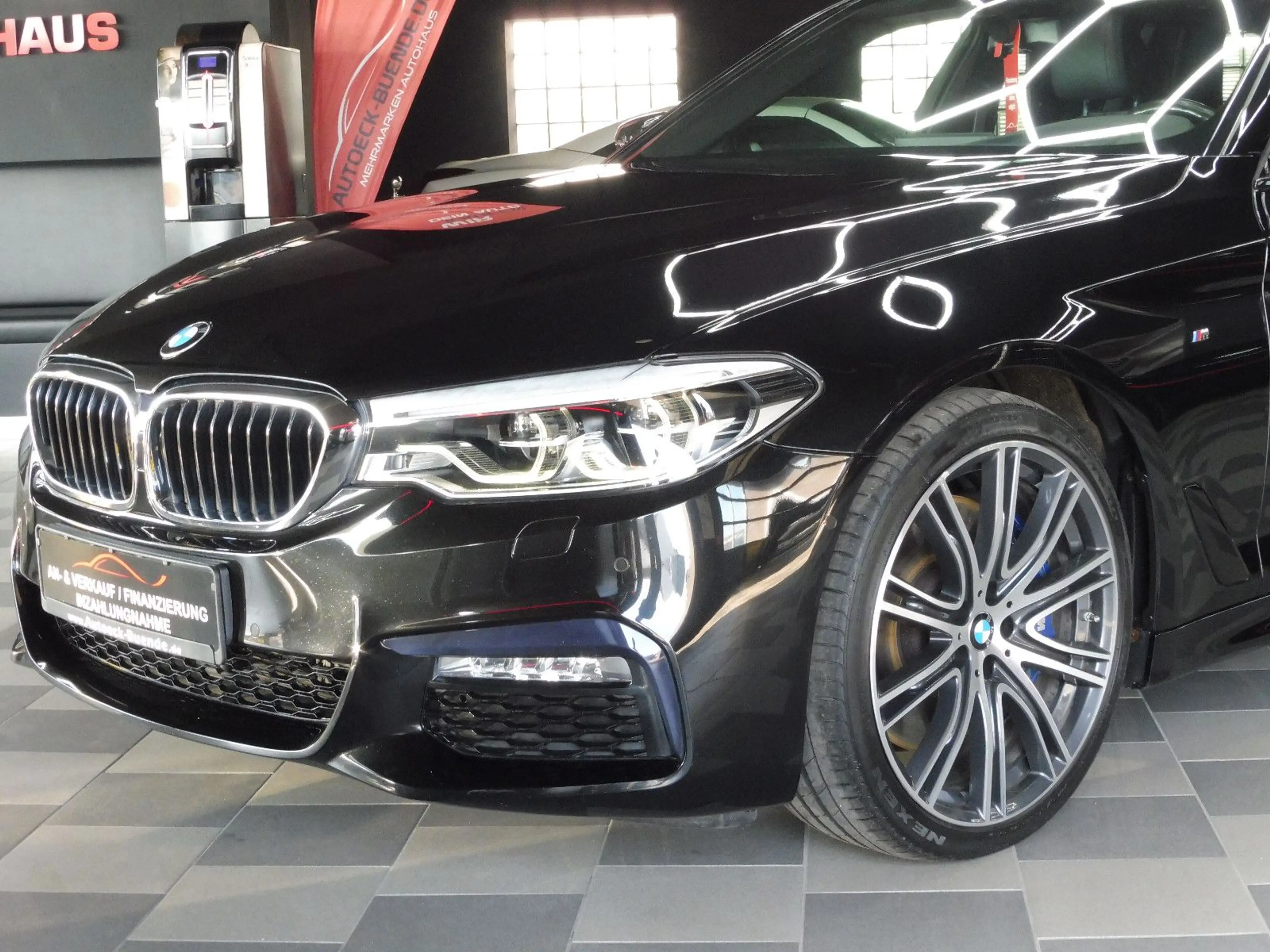 BMW 540 d xDrive M Sport Entertain/HUD/Kam/Pano/AHK
