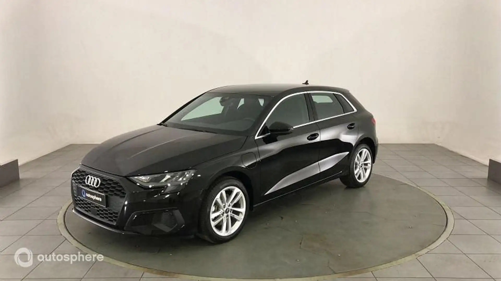 Audi A3 40 TFSI e 204ch Design S tronic 6 - 1