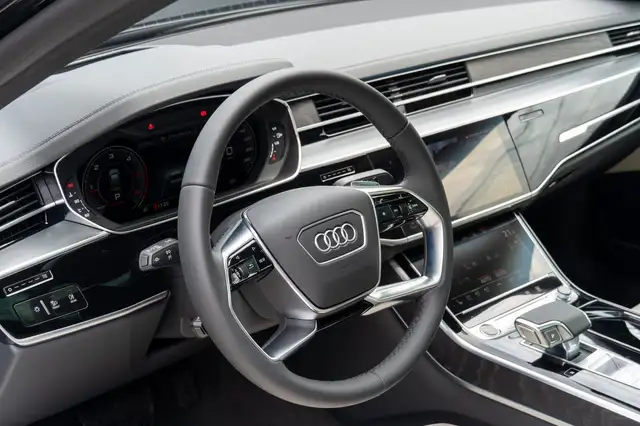 Audi A8 view 11