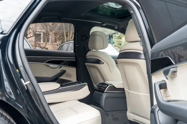 Audi A8 view 15