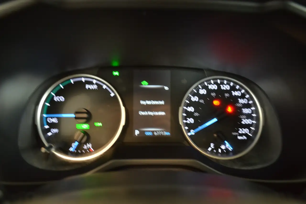 Toyota RAV 4 снимка Toyota RAV 4