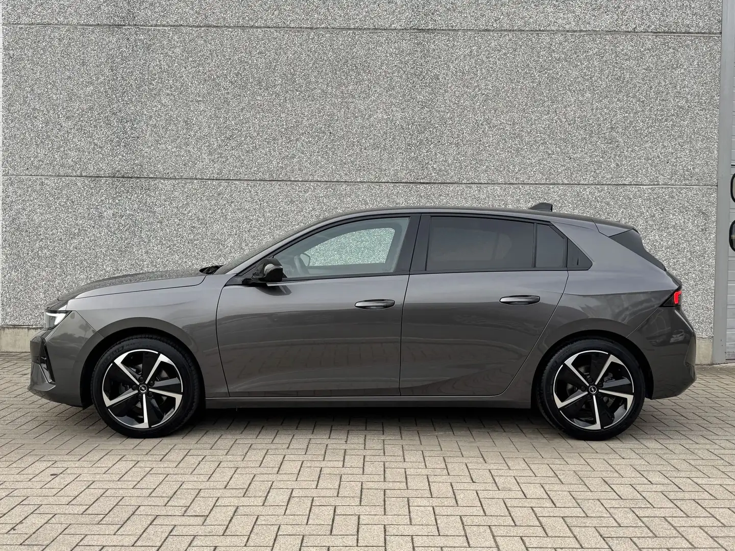 Opel Astra 1.2T 130PK GS 360CAM/GPS/WINTERPACK/KEYLESS Grigio - 2