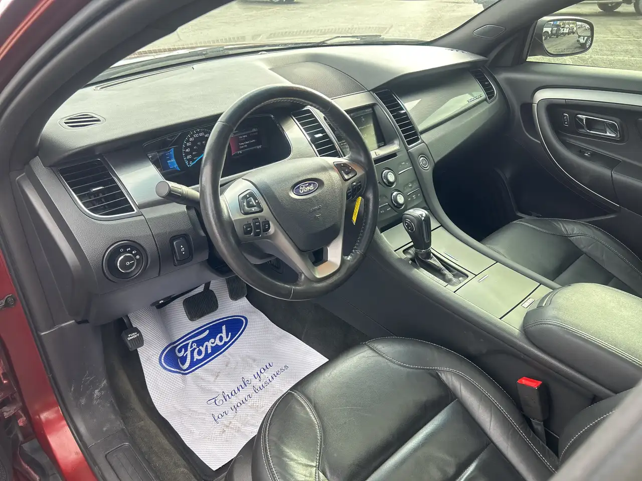 Ford Taurus снимка Ford Taurus