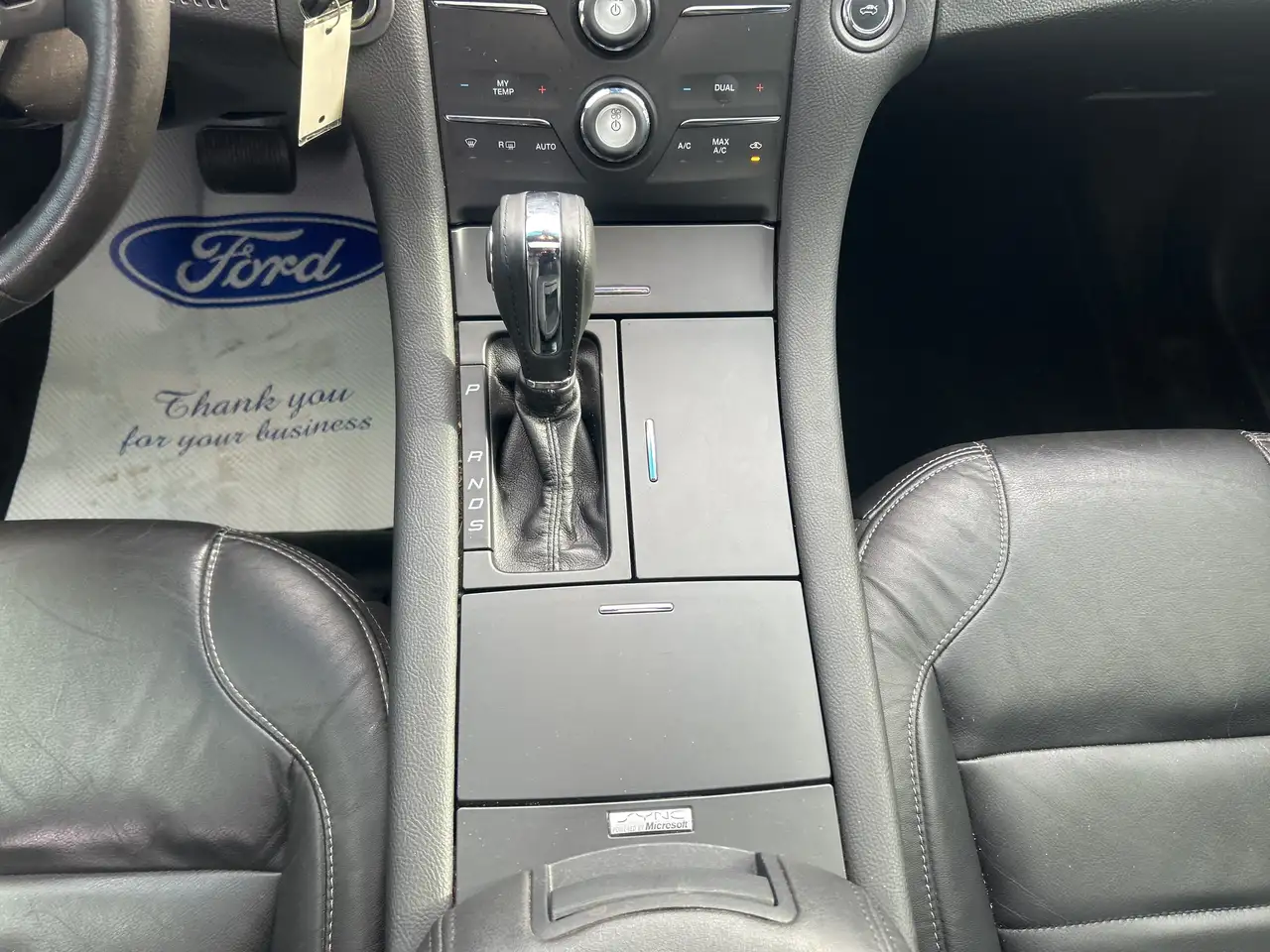 Ford Taurus снимка Ford Taurus