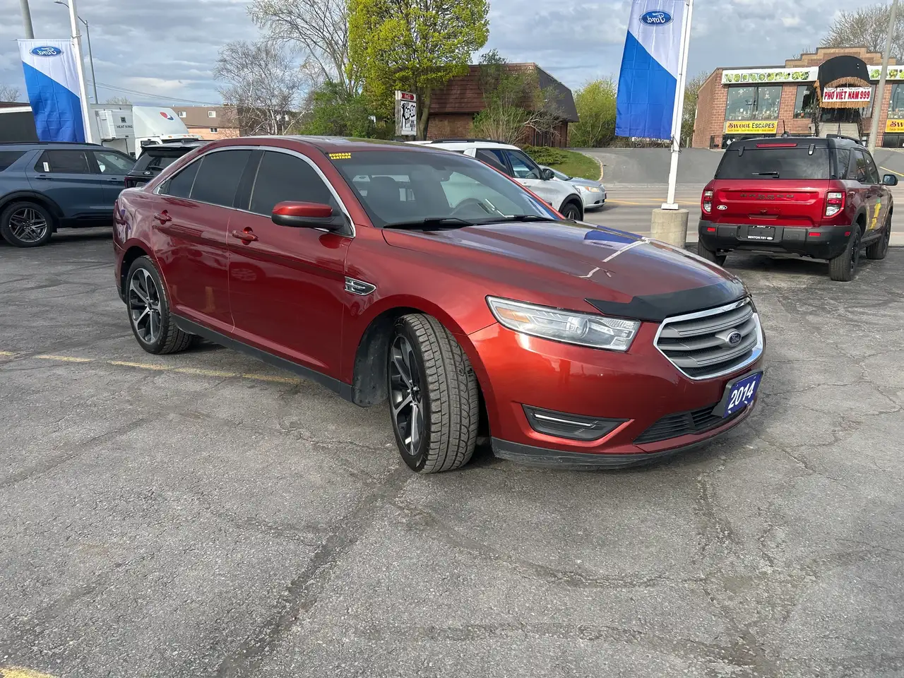 Ford Taurus снимка Ford Taurus
