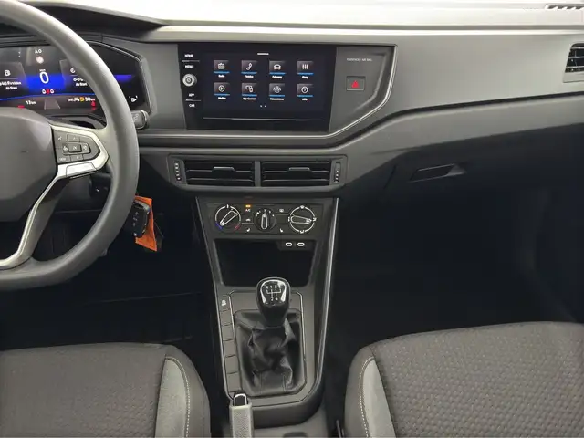 Volkswagen Polo view 10