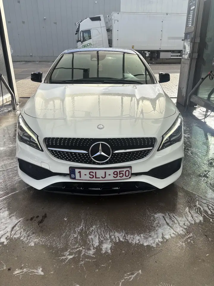 Mercedes-Benz CLA 180