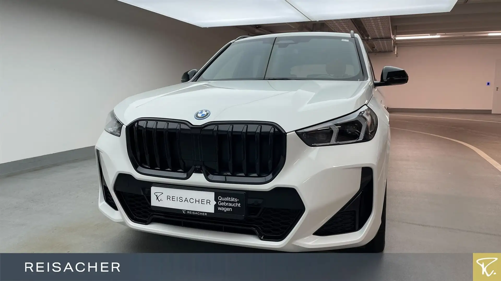 BMW X1 xDrive30e M-Sport,Pano,AHK,DAProf,LCProf,HUD Weiß - 1