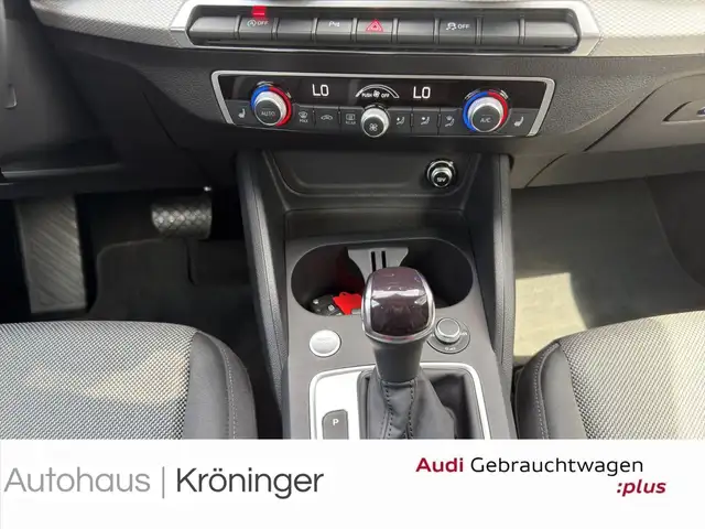 Audi Q2 view 14