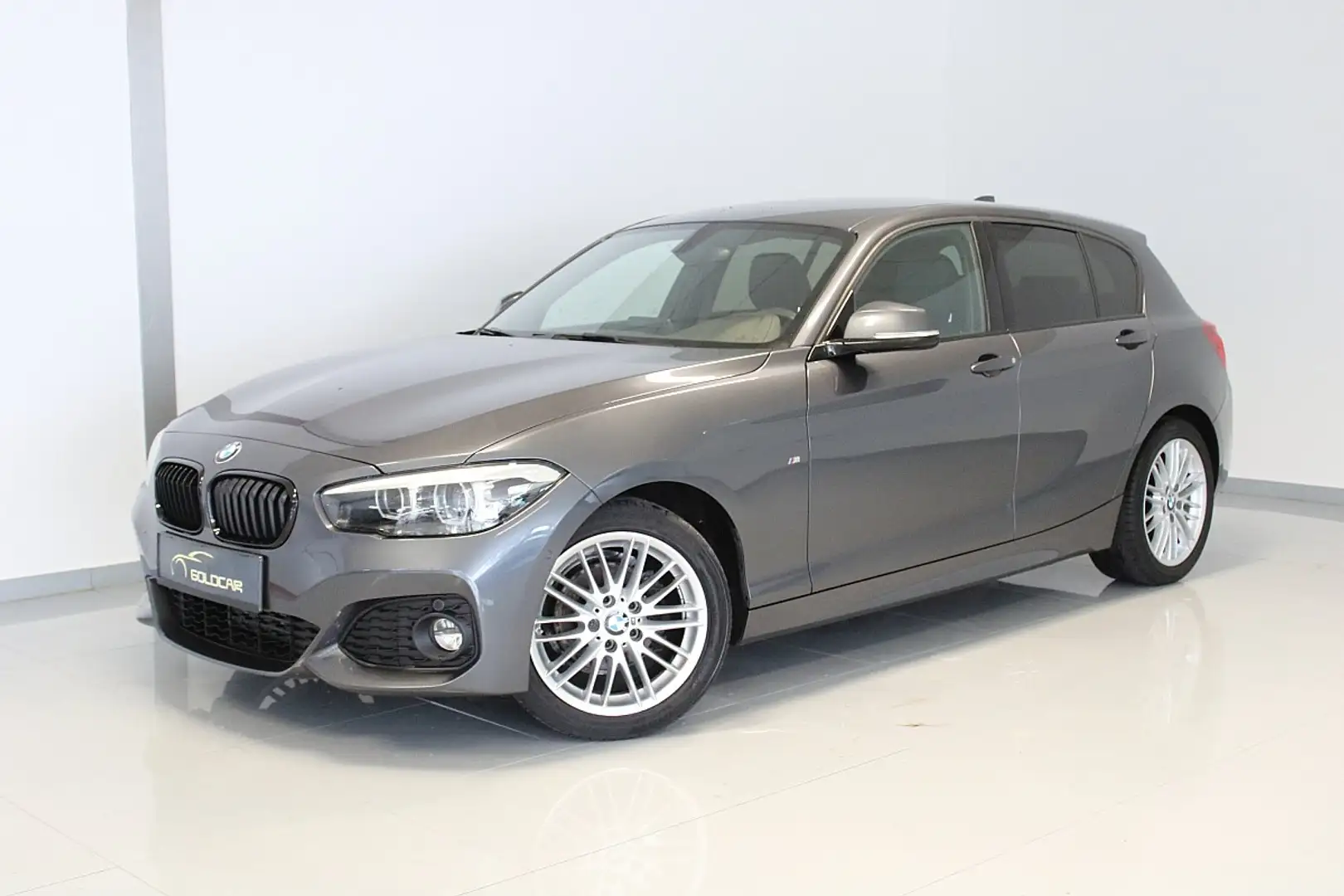 BMW 116 i Gris - 1