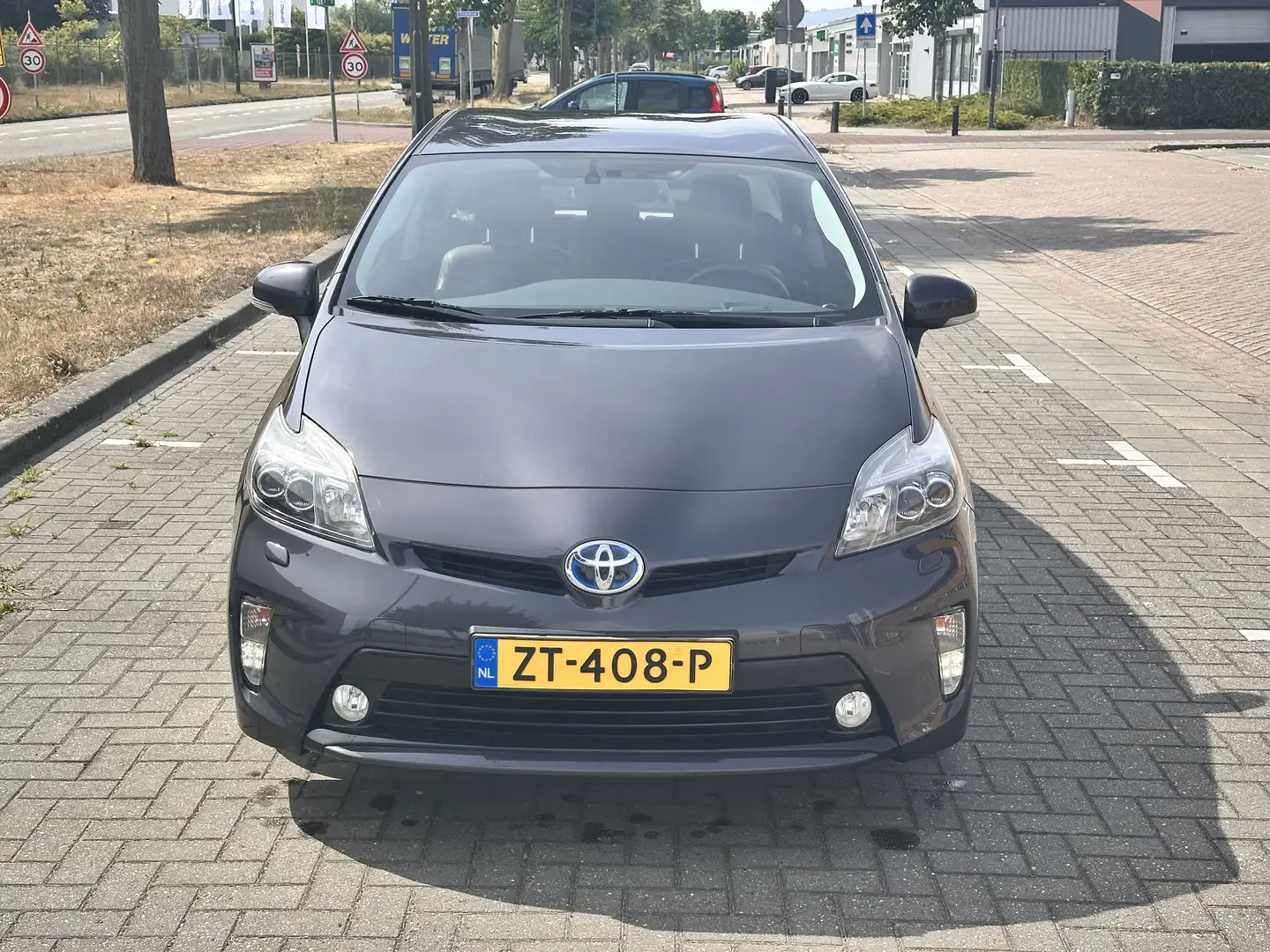 Toyota Prius (Hybrid) Executive Grijs - 2