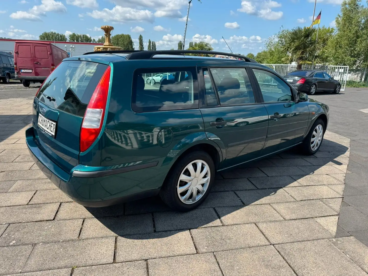 Ford Mondeo 1.8 Turnier aus 2.Hand TÜV neu! Grün - 2