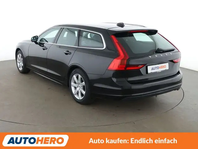 Volvo V90 view 4