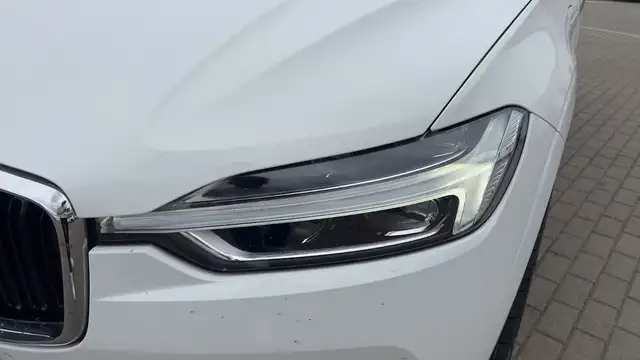 Volvo XC60 view 10