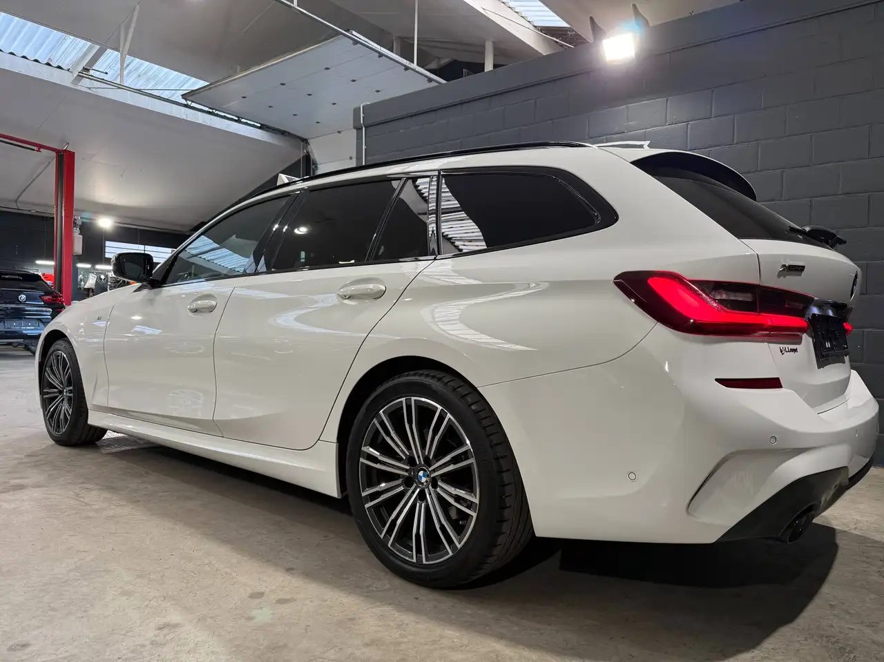 BMW 320 Touring 320 X DRIVE MHEV 4X4, миниатюра 7
