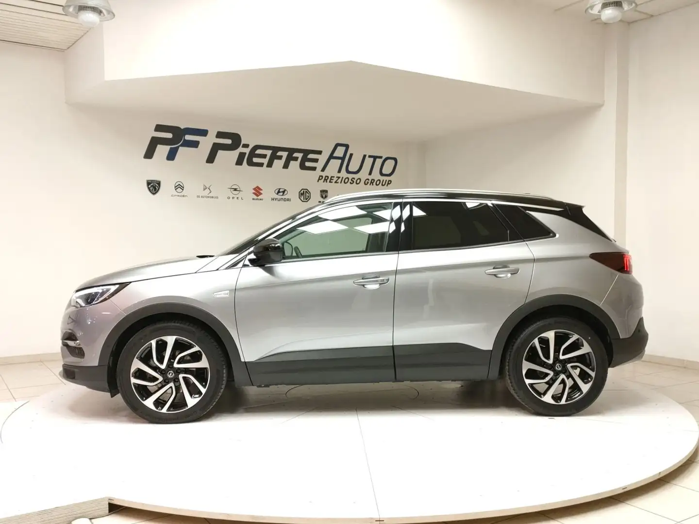 Opel Grandland X - Grandland X 1.2 Turbo 12V 130 CV Start&Stop au Grijs - 2