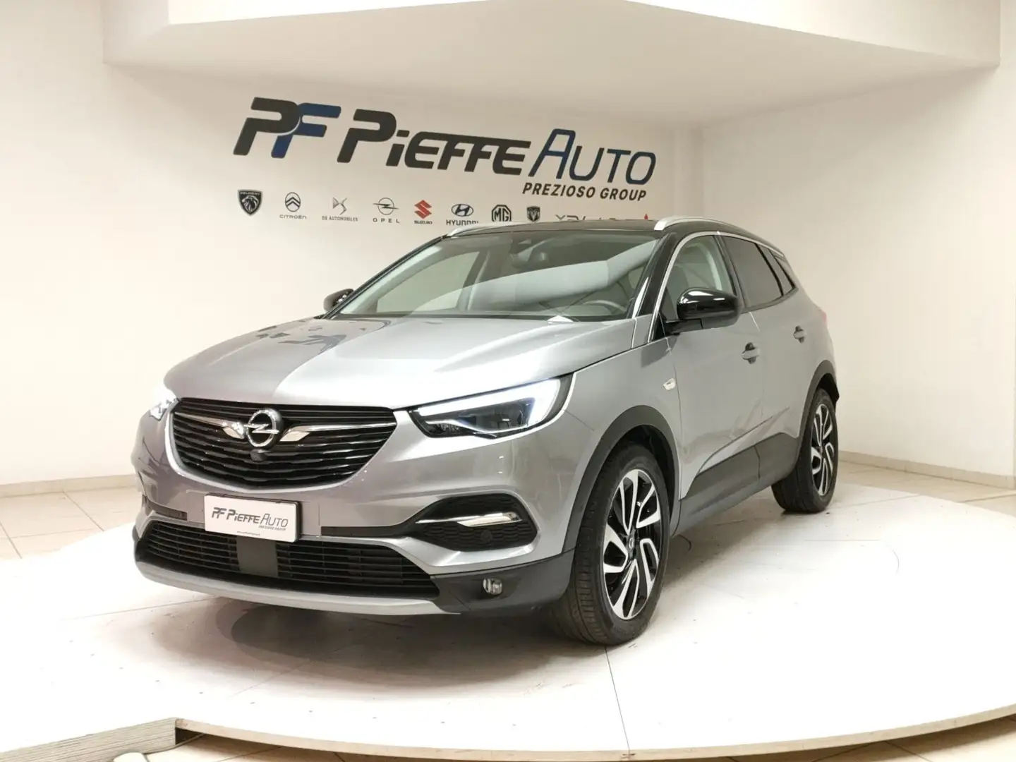Opel Grandland X - Grandland X 1.2 Turbo 12V 130 CV Start&Stop au Grijs - 1