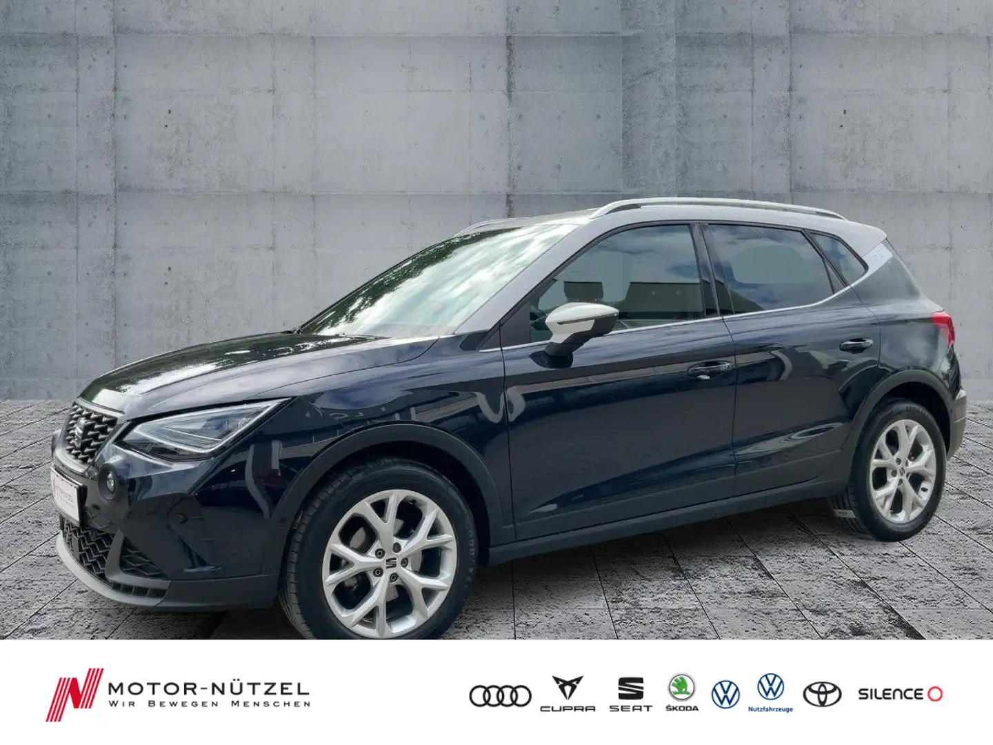 SEAT Arona 1.5TSI DSG FR-LINE LED+NAV+ACC+SHZ+PDC+RFK Blauw - 1
