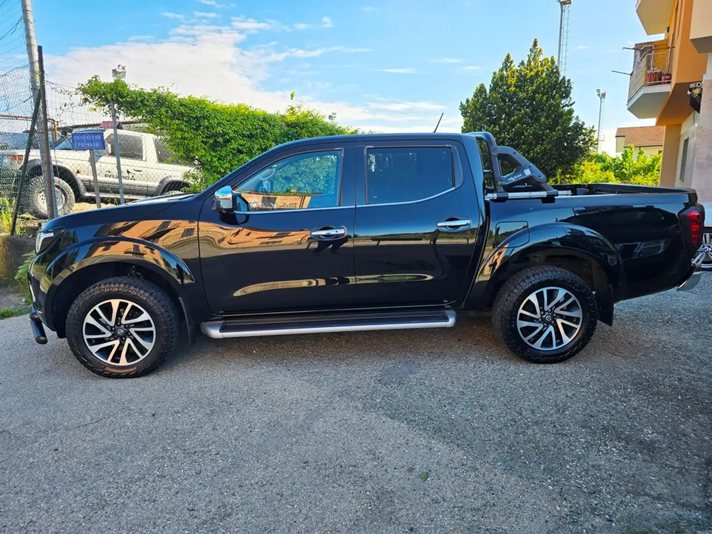 Nissan Navara NAVARA 2.3 DCI 190CV N-CONNECTA IN CONDIZIONI TOP! Schwarz - 2