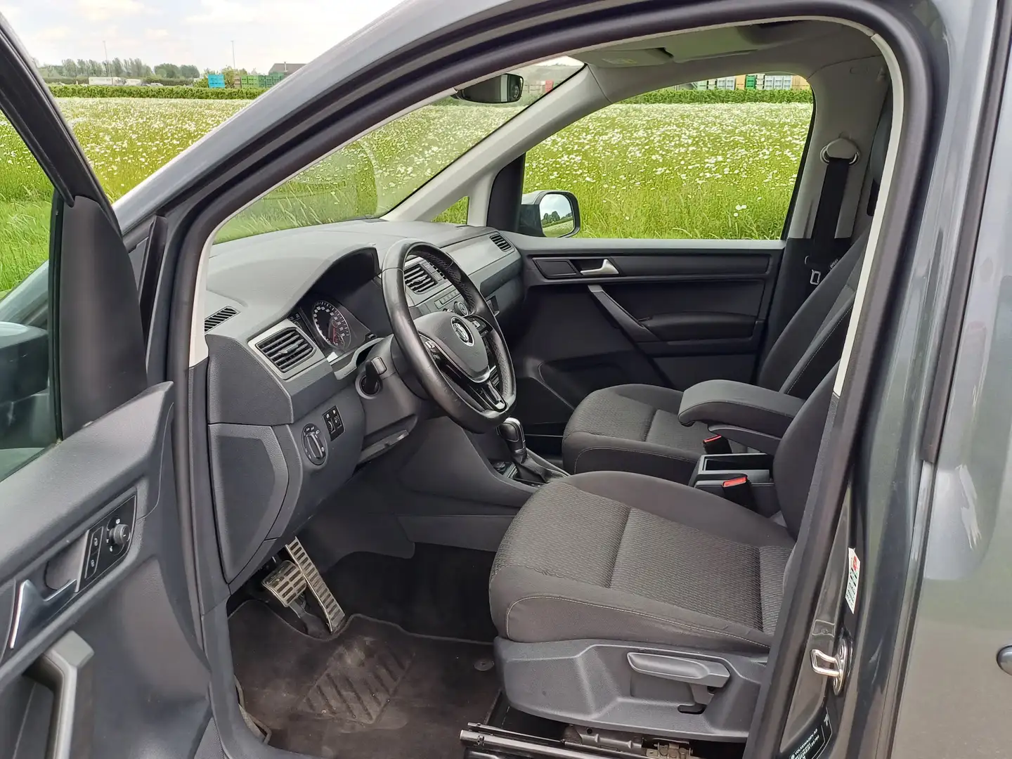 Volkswagen Caddy Maxi 1.4 TSI Trendline 7 Persoons | Navi | Car Pla Gris - 2