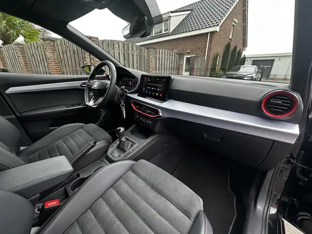 SEAT Ibiza view 8