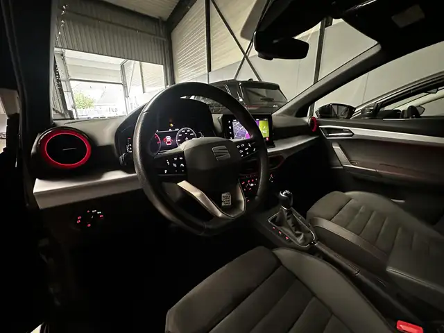 SEAT Ibiza view 25