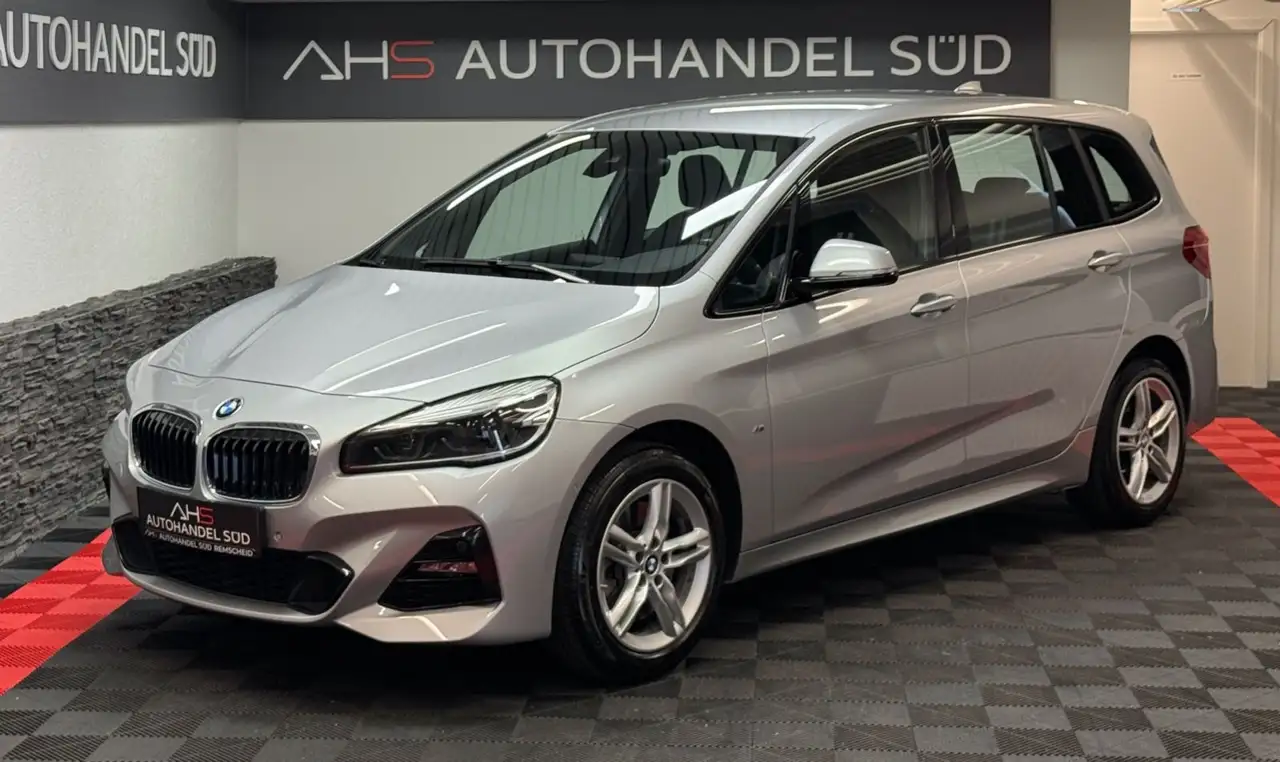 BMW 218