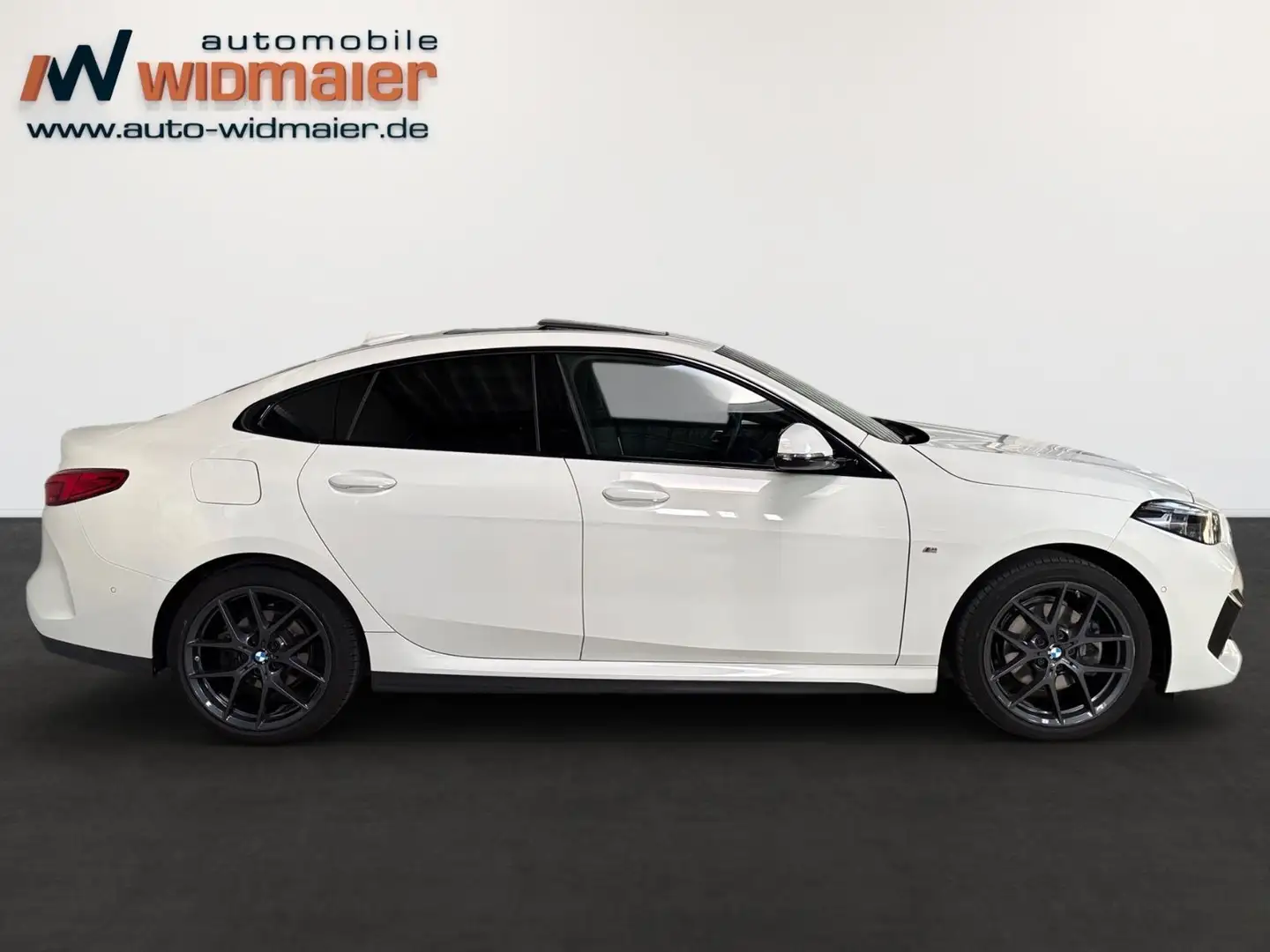 BMW 218i Gran Coupé M Sport -- Pano/ACC/M Sitze Weiß - 2