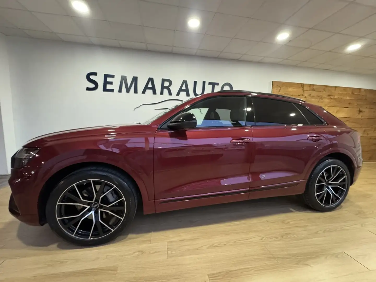 Audi Q8 50 TDI Black line quattro tiptronic Mauve - 1