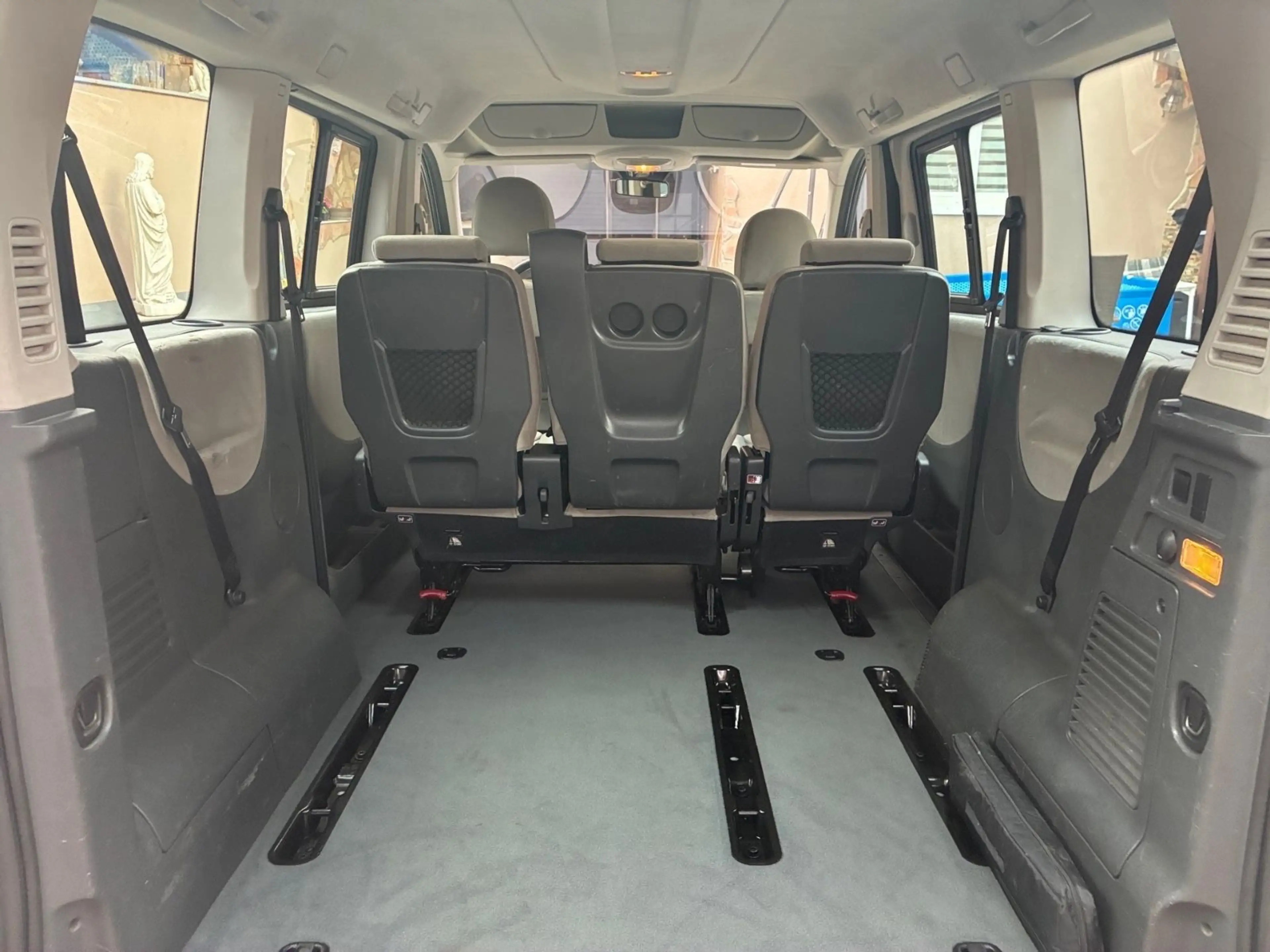 Fiat Scudo Panorama Family L1H1 120 Multijet 5 Sitze — photo 15