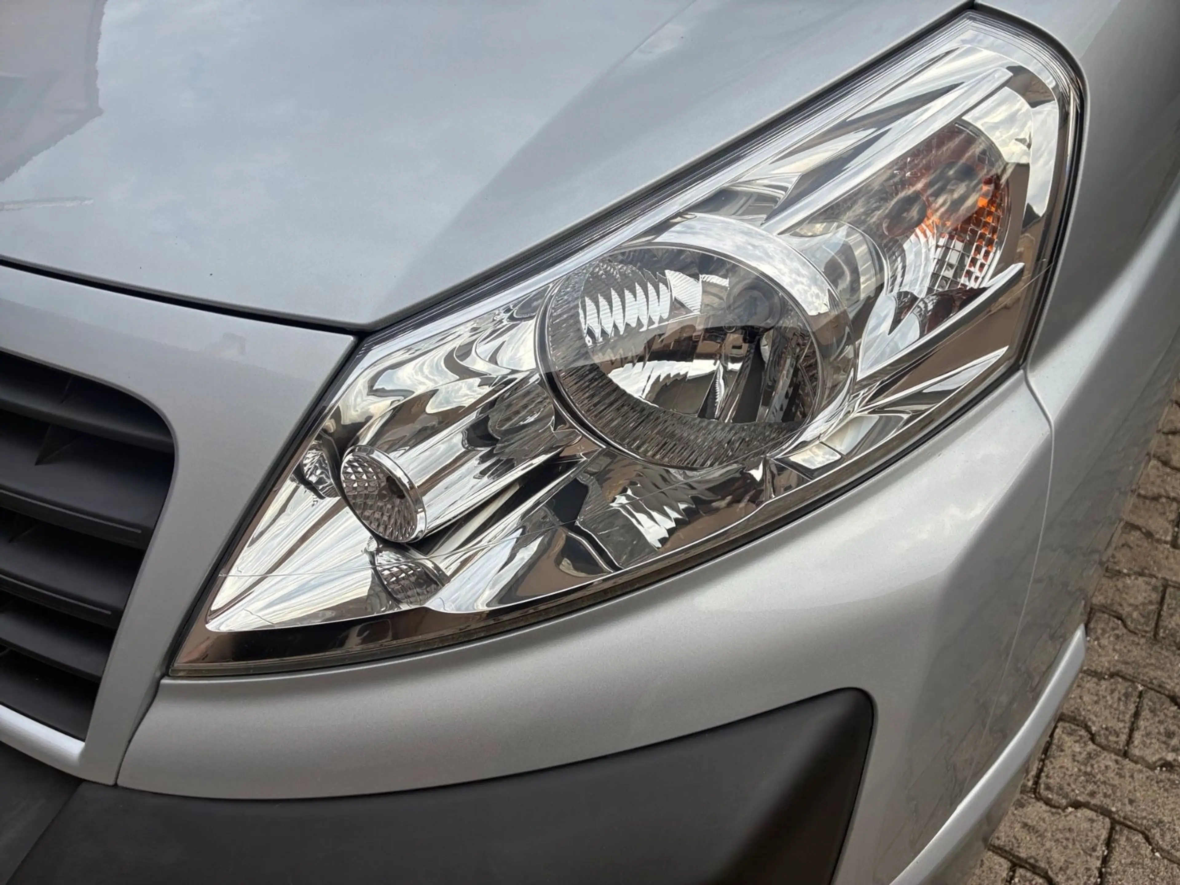 Fiat Scudo Panorama Family L1H1 120 Multijet 5 Sitze — photo 13