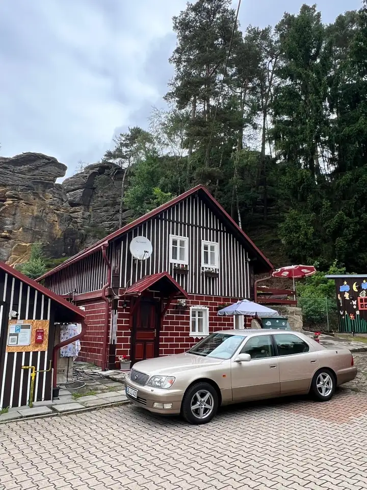 Lexus LS 400, foto 4