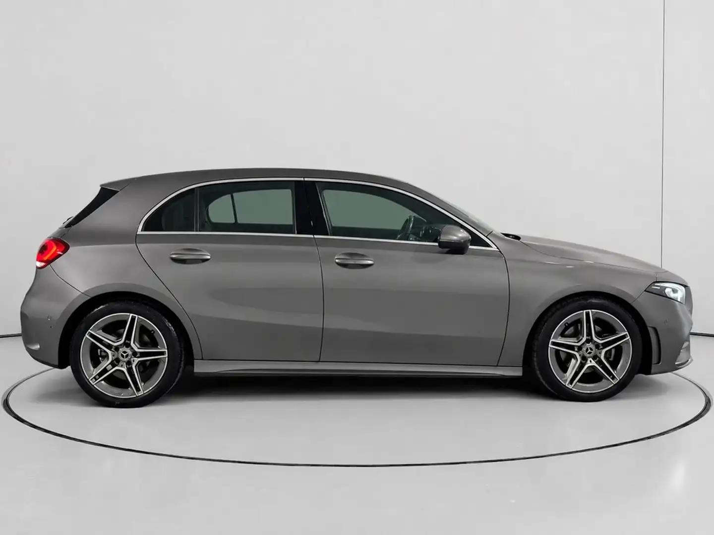 Mercedes-Benz A 180 180d 8G-DCT Gris - 2