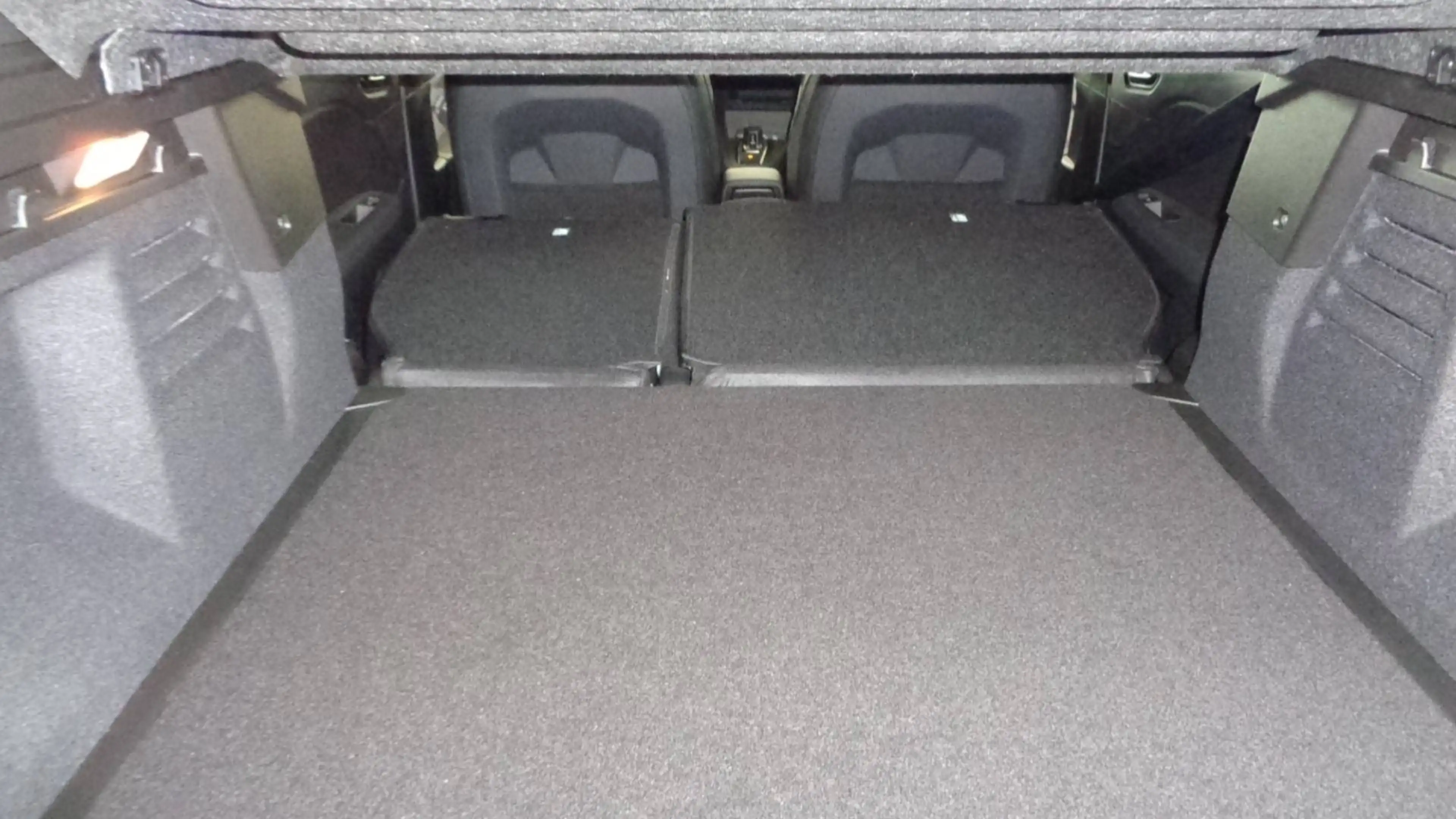 Mitsubishi Grandis Grandis 1.8 Hybrid Edition 360°Kamera- — photo 8