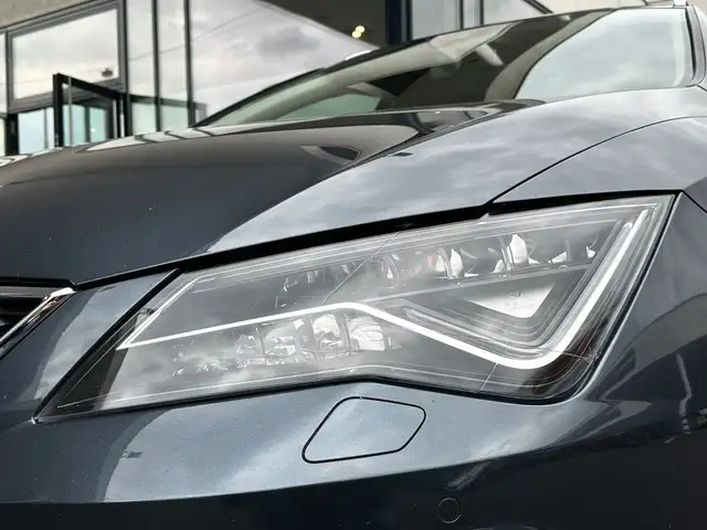 Seat Leon Leon view 10