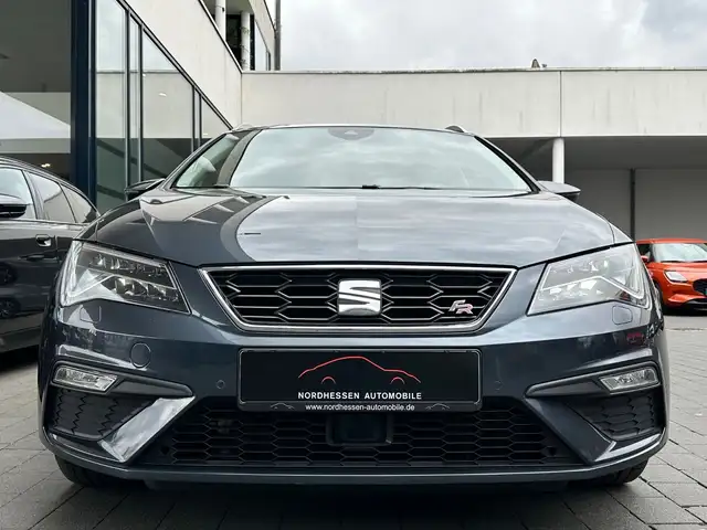 Seat Leon Leon view 5