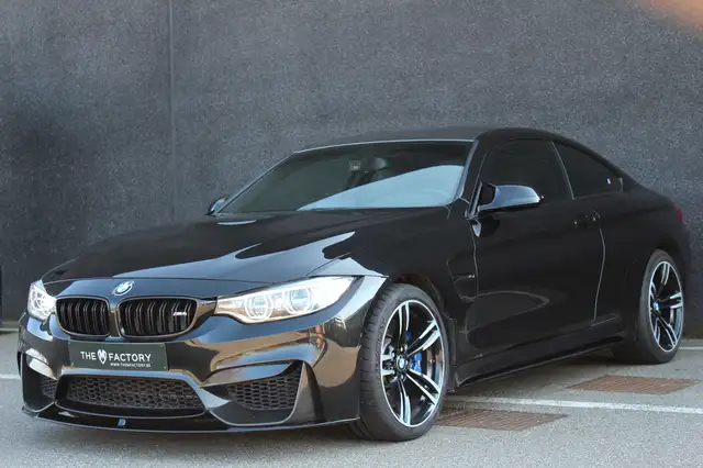 BMW M4 DKG - Harman - Head Up - Carbon - Alarm - Navi Pro
