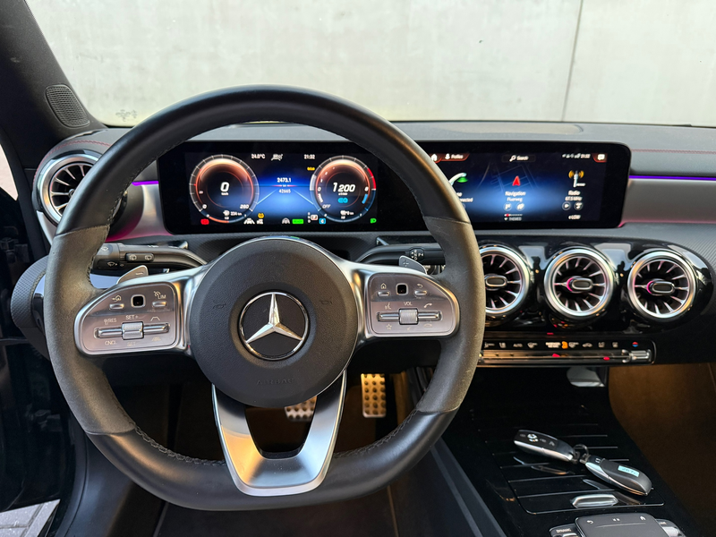 Mercedes-Benz CLA 250 Shooting Brake e AMG Line - Full option - Pano - 3 — photo 10