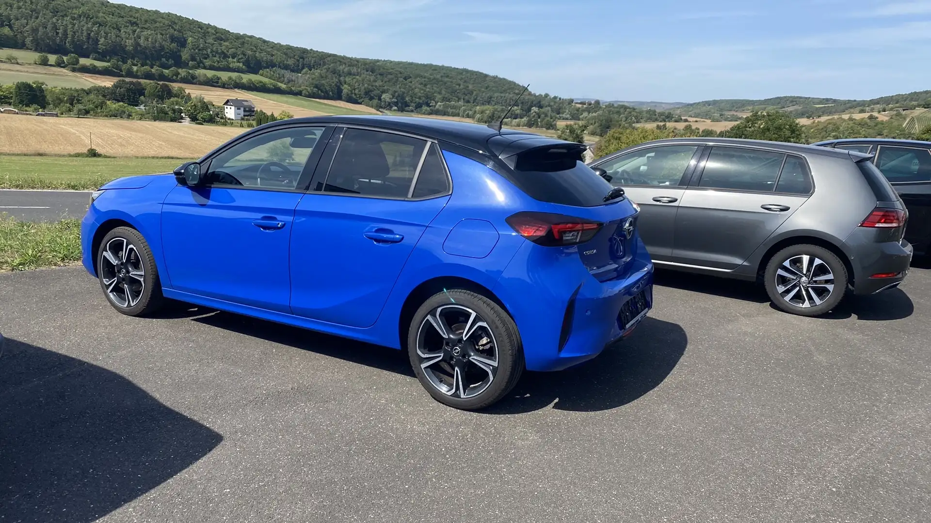 Opel Corsa Corsa 5-Türer 1.2 Direct Injection Turbo GS Blau - 1