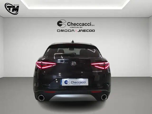 Alfa Romeo Stelvio view 6